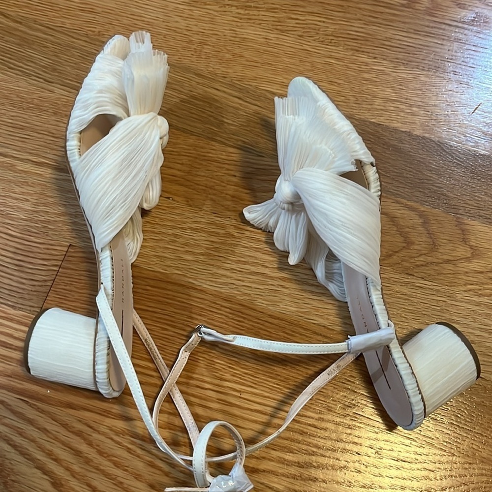 Loeffler Randall Dahlia Pearl Pleated Bow Heel Size 8 NEW - Picture 7 of 15